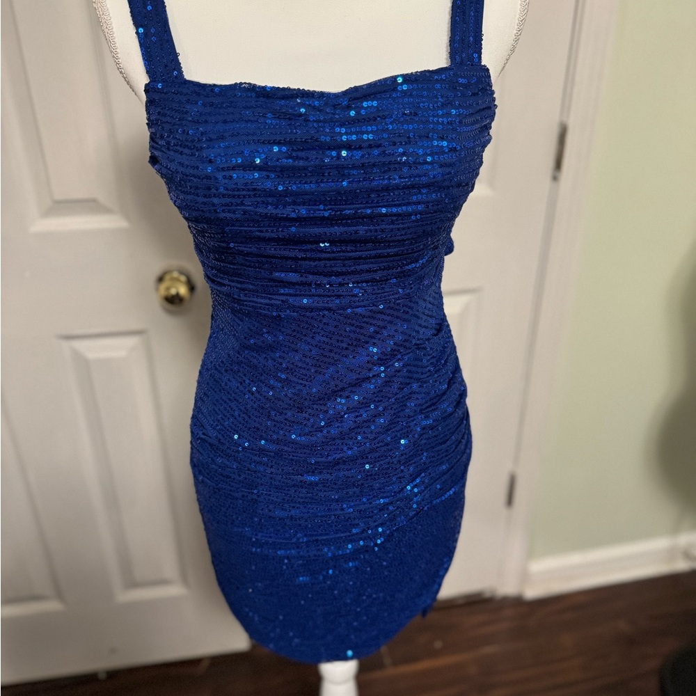 Elegant Blue Sequin Dress